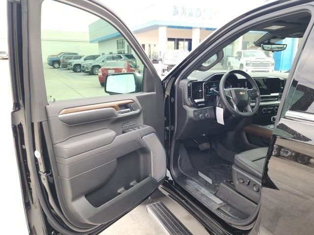 2026 Chevrolet Silverado 1500 High Country - Photo 25