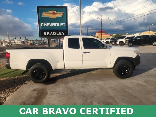 2022 Toyota Tacoma SR photo 3