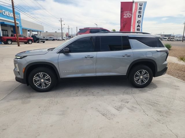 2027 Chevrolet Traverse LT - Photo 7