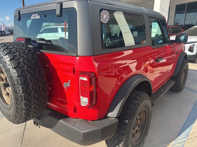 2023 Ford Bronco Base photo 4