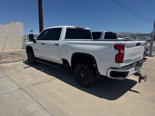 2023 Chevrolet Silverado 3500HD LT photo 3