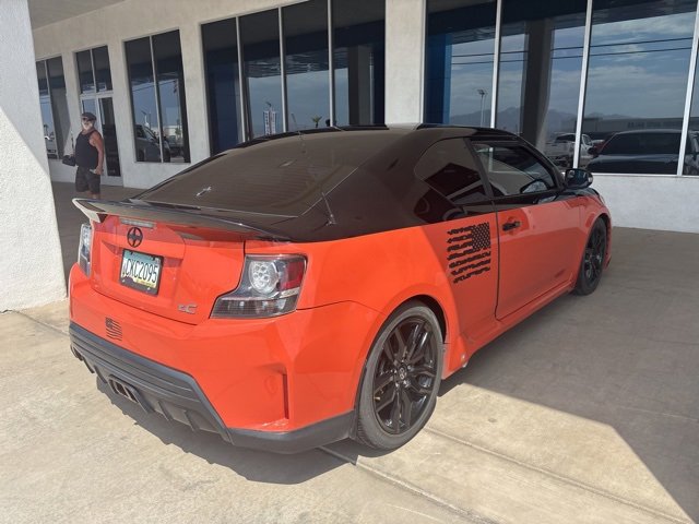 2015 Scion tC photo 2
