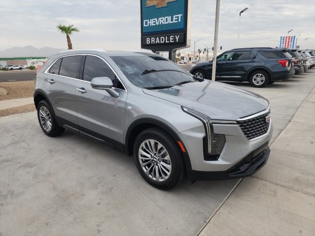 2024 Cadillac XT4 Premium Luxury photo 2