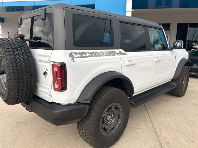 2025 Ford Bronco Outer Banks First Edition photo 2