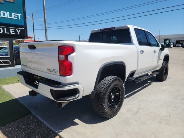 2023 Chevrolet Silverado 3500HD High Country photo 4