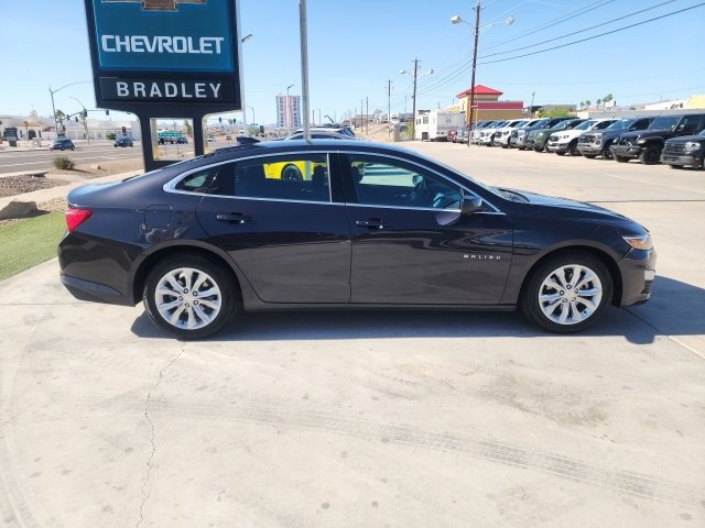 2023 Chevrolet Malibu 1LT photo 3