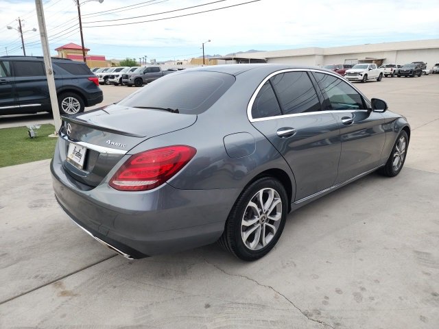 2017 Mercedes Benz C 300 4MATIC Sedan photo 4
