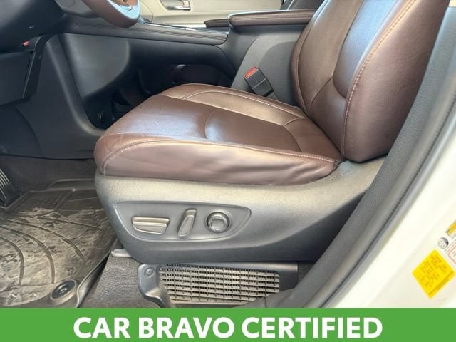 2023 Toyota Sienna Platinum - Photo 33
