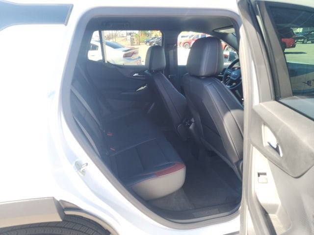 2027 Chevrolet Equinox RS - Photo 23
