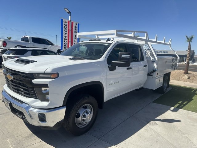 2024 Chevrolet Silverado 3500HD Work Truck photo 2