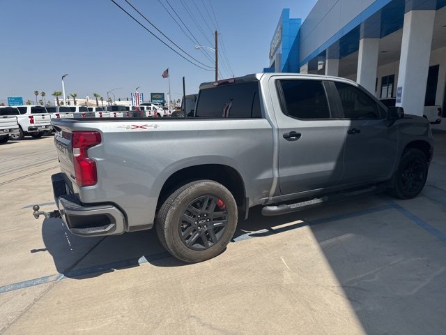 2024 Chevrolet Silverado 1500 RST photo 2