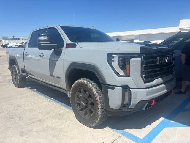 2024 GMC Sierra 4WD Crew Cab Standard Box AT4's photo
