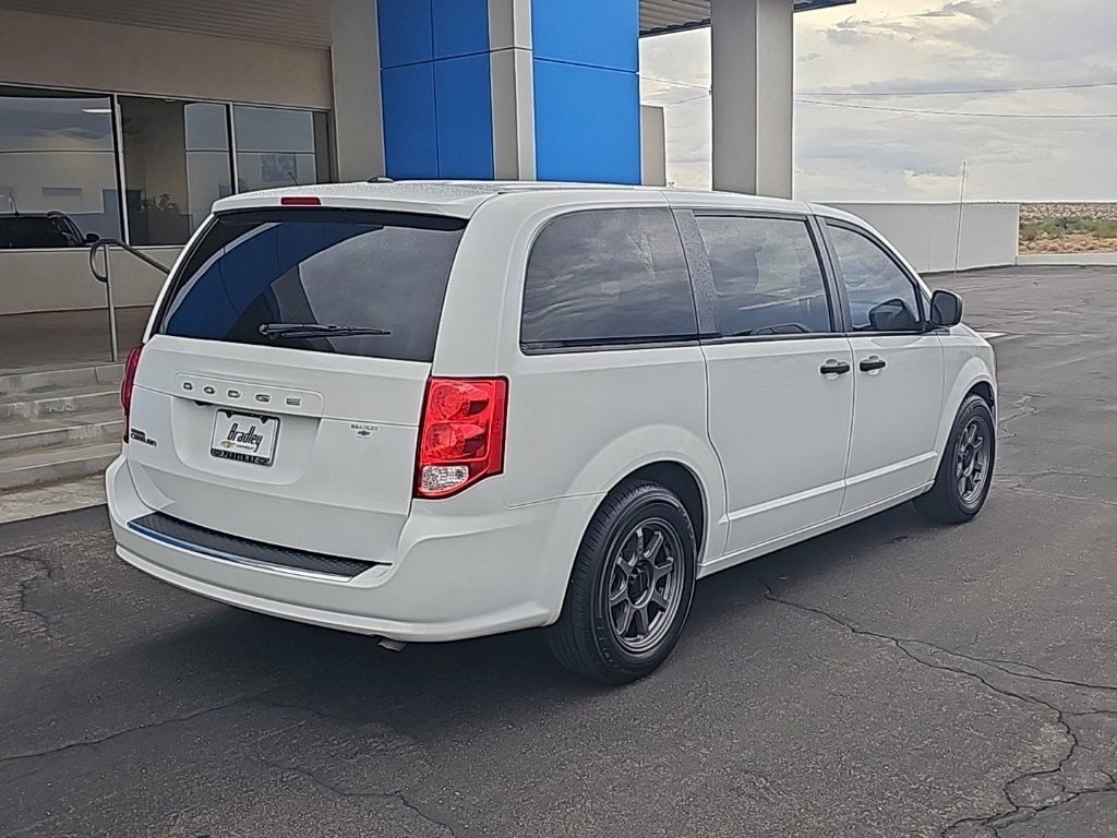 2019 Dodge Grand Caravan SE photo 3