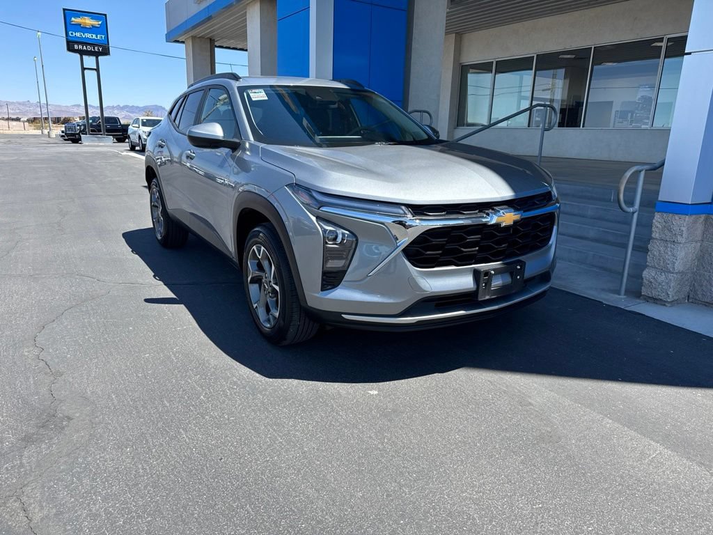 2025 Chevrolet Trax SUV 