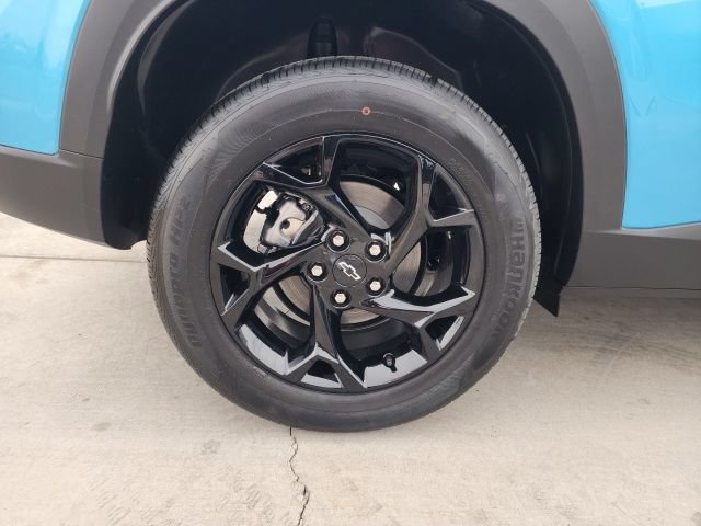 2026 Chevrolet Trax LT - Photo 13
