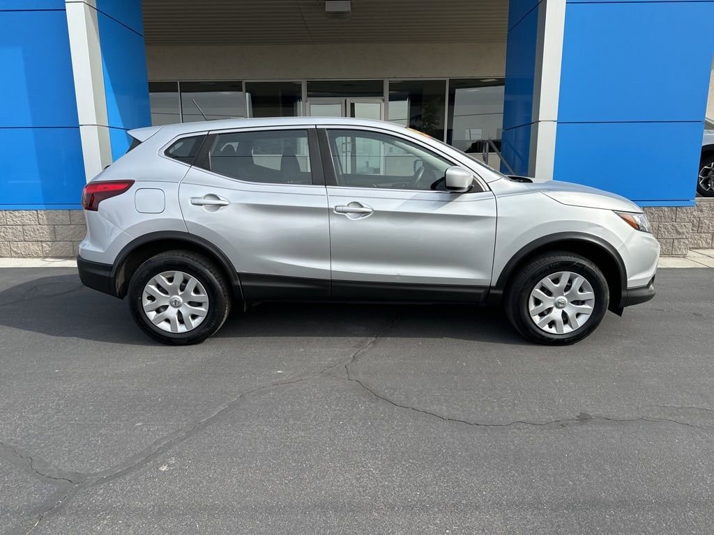 Used 2019 Nissan Rogue Sport S with VIN JN1BJ1CR0KW625152 for sale in Parker, AZ