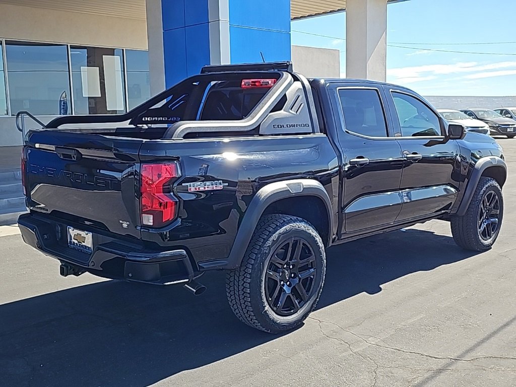 2025 Chevrolet Colorado Trail Boss photo 3