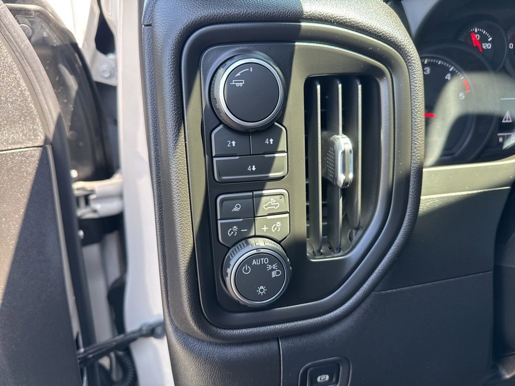 2026 Chevrolet Silverado 2500 HD Custom - Photo 16