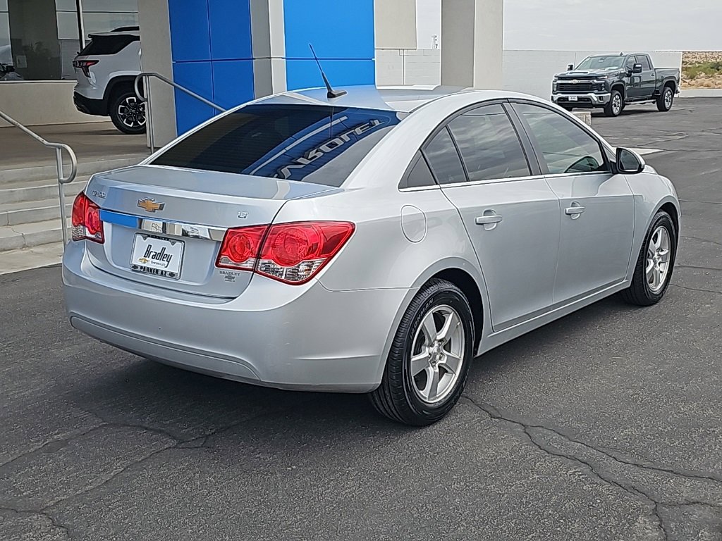 2012 Chevrolet Cruze photo 3