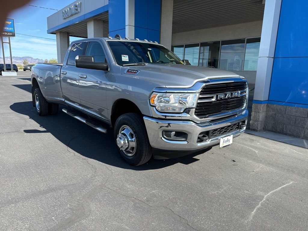 2020 RAM 3500 Big Horn 4X4 Crew Cab LWB's photo