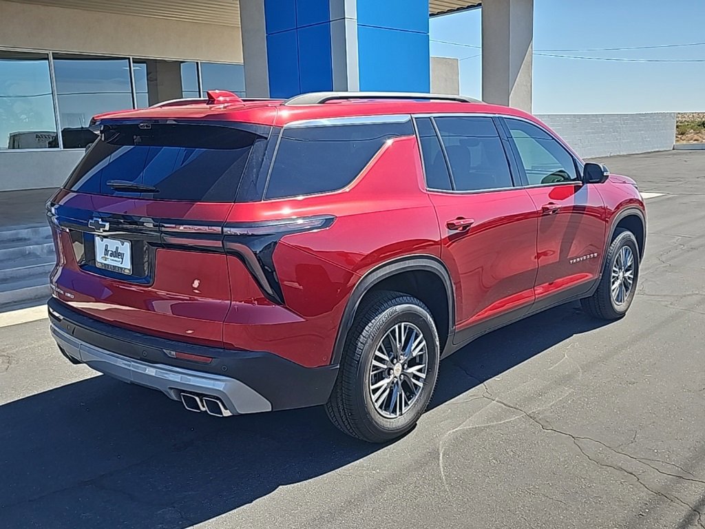2026 Chevrolet Traverse photo 3