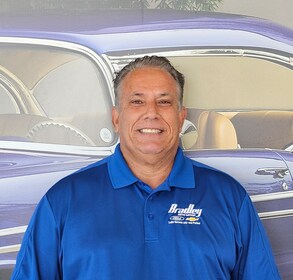 Staff member Cesar Santos from ID_6aebb941d4de