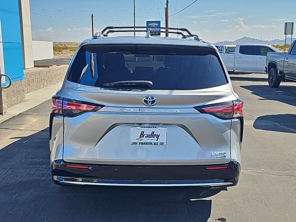 2021 Toyota Sienna Limited photo 4