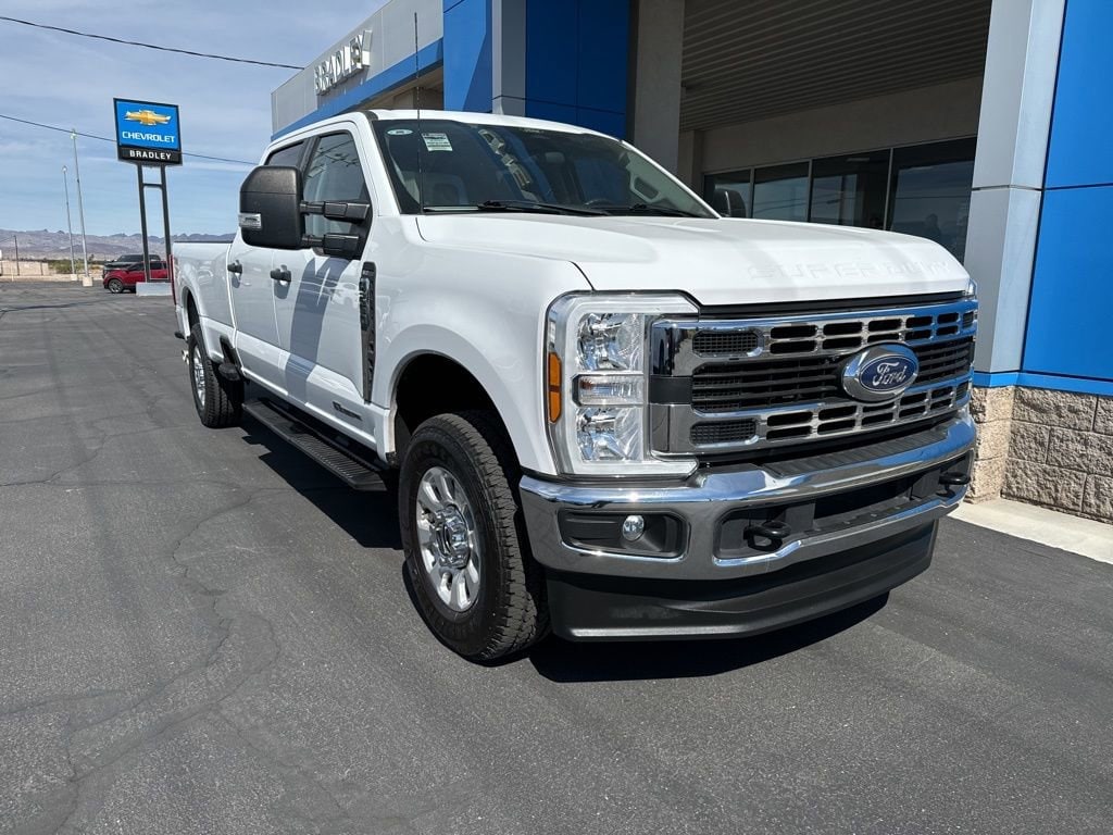 2024 Ford F-250 XL 4x4 Crew Cab 8' Box's photo