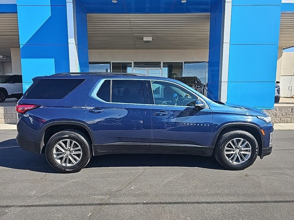 Used 2023 Chevrolet Traverse LT Cloth SUV
