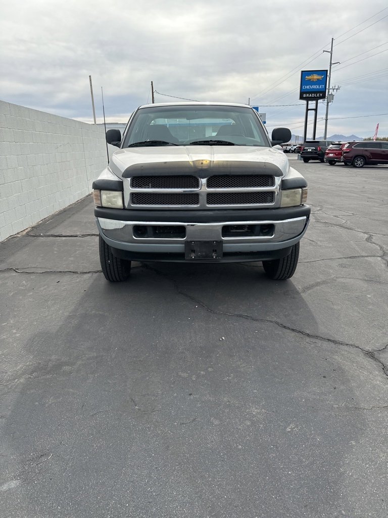Used 1999 Dodge Ram Pickup ST with VIN 1B7KF2364XJ520130 for sale in Parker, AZ