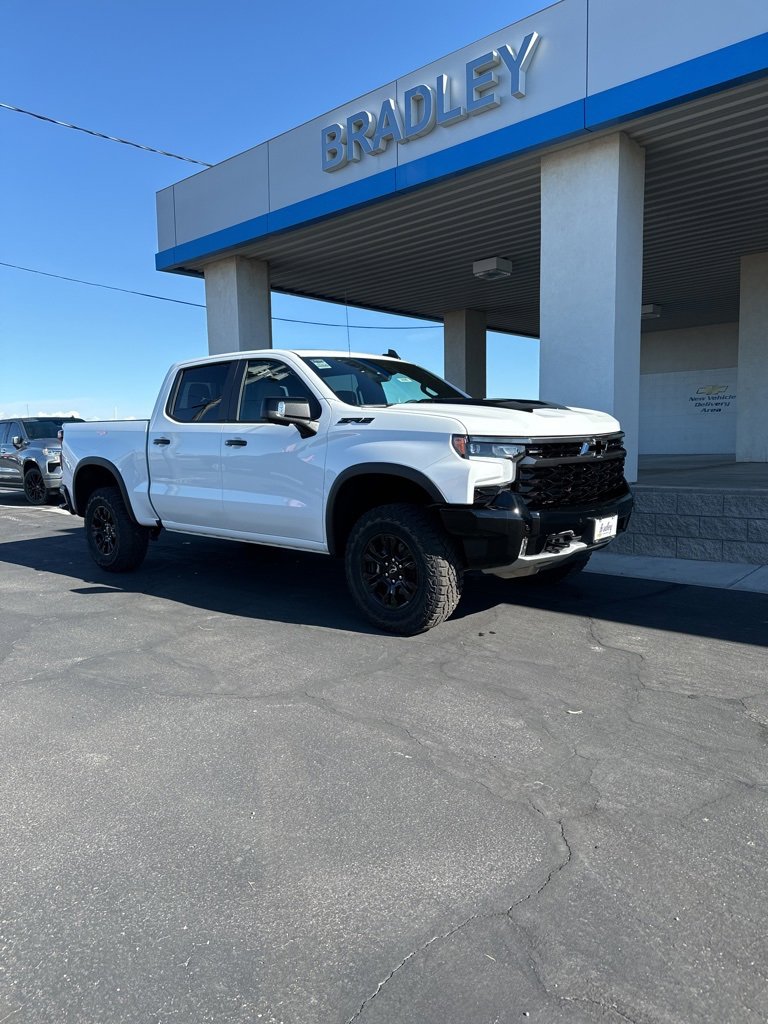 2026 Chevrolet Silverado 1500 ZR2's photo