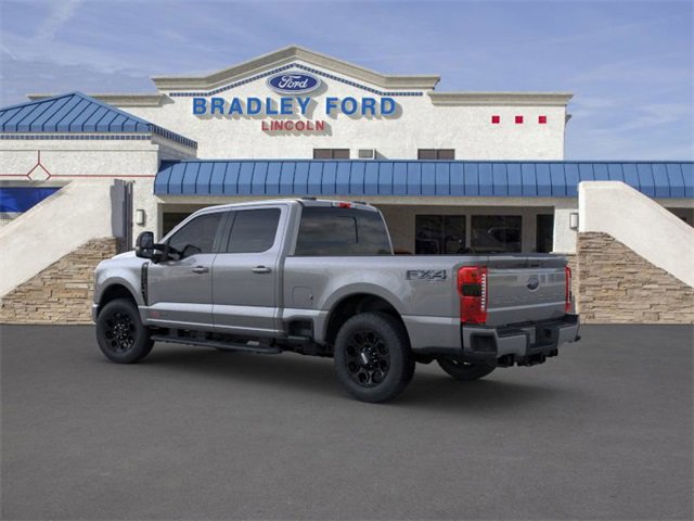 2025 Ford F-350 XLT photo 4