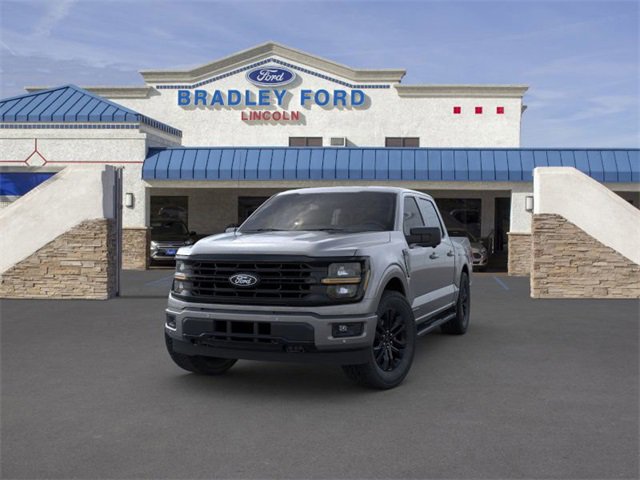 2025 Ford F-150 XLT photo 2