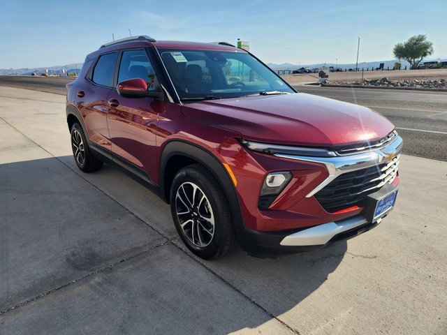 2024 Chevrolet Trailblazer LT photo 3