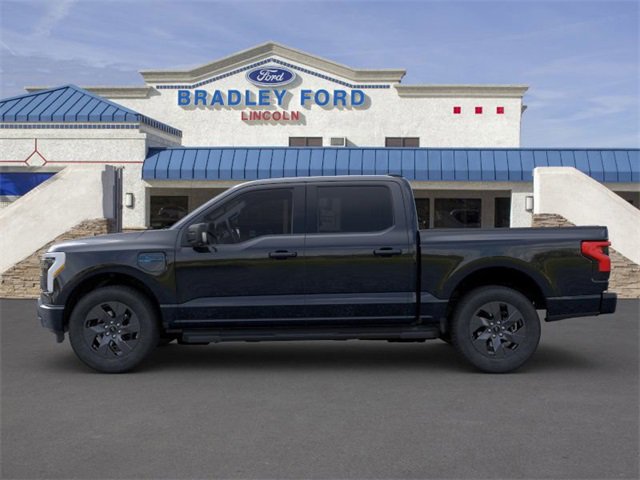 2025 Ford F-150 Lightning photo 3