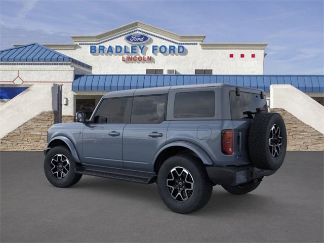 2025 Ford Bronco Outer Banks photo 3