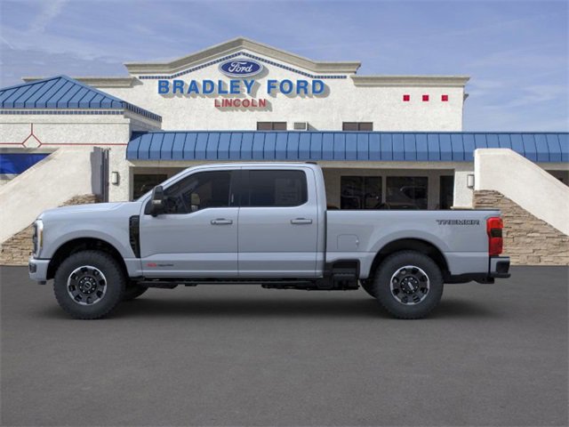 2025 Ford F-250 Lariat photo 3