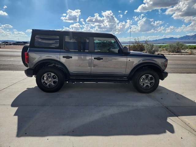 2024 Ford Bronco Big Bend photo 3