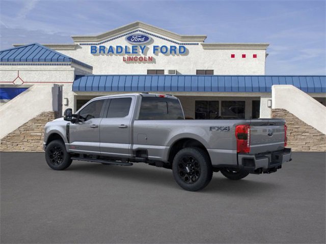 2025 Ford F-350 Lariat photo 4