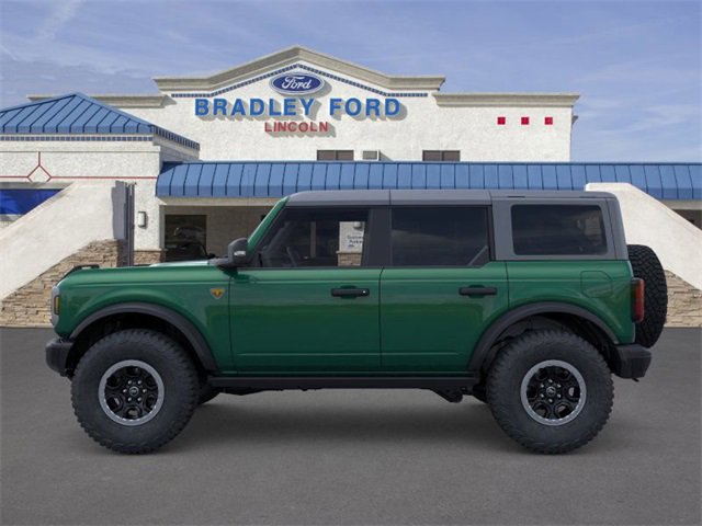 2025 Ford Bronco Badlands photo 3