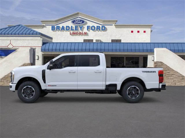 2025 Ford F-350 Lariat photo 3
