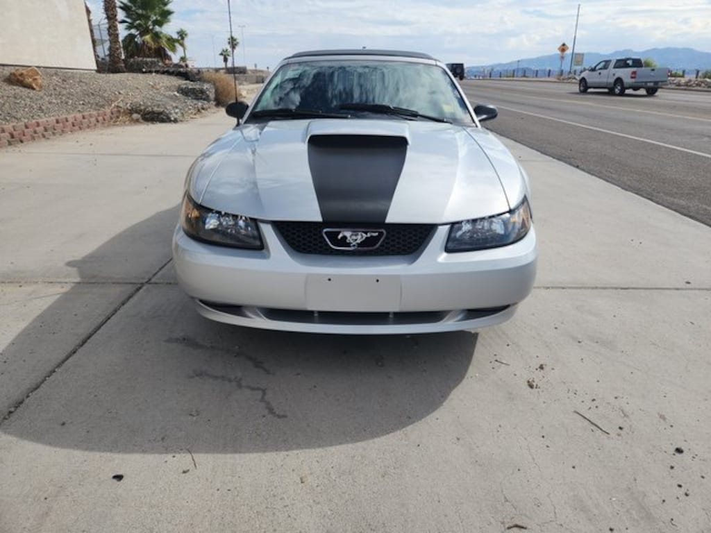 Used 2004 Ford Mustang  Convertible