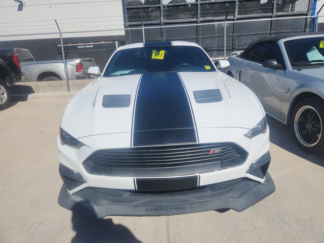 2019 Ford Mustang GT Premium photo 2