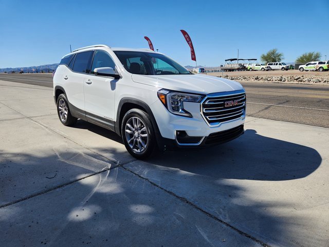 2024 Gmc Terrain SLT photo 3