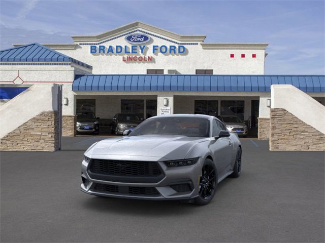 2025 Ford Mustang EcoBoost photo 2