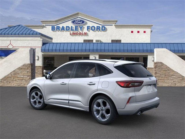 2024 Ford Escape ST-Line photo 4