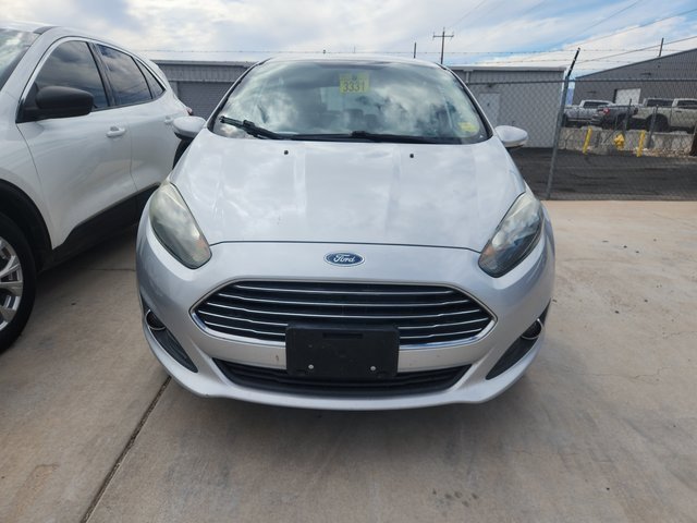 2016 Ford Fiesta SE photo 2