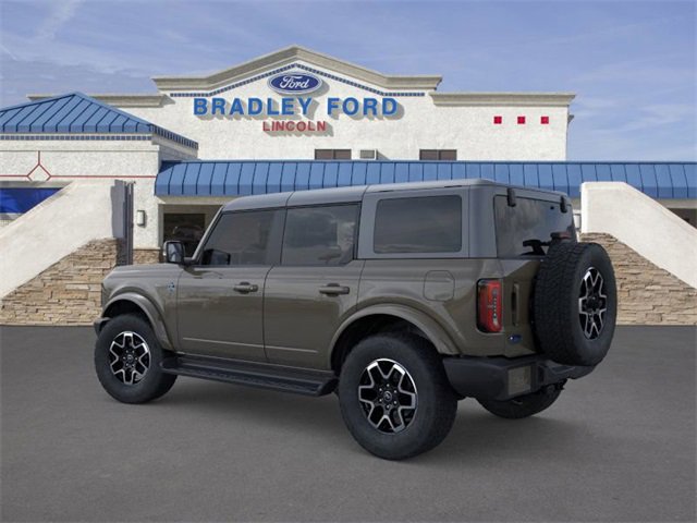 2025 Ford Bronco Outer Banks photo 3