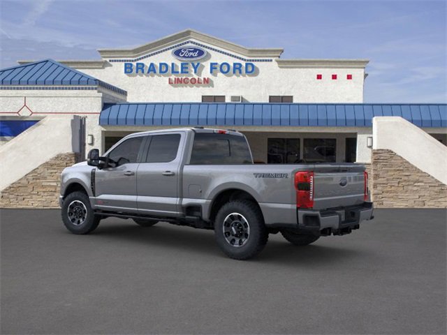 2025 Ford F-250 Lariat photo 4