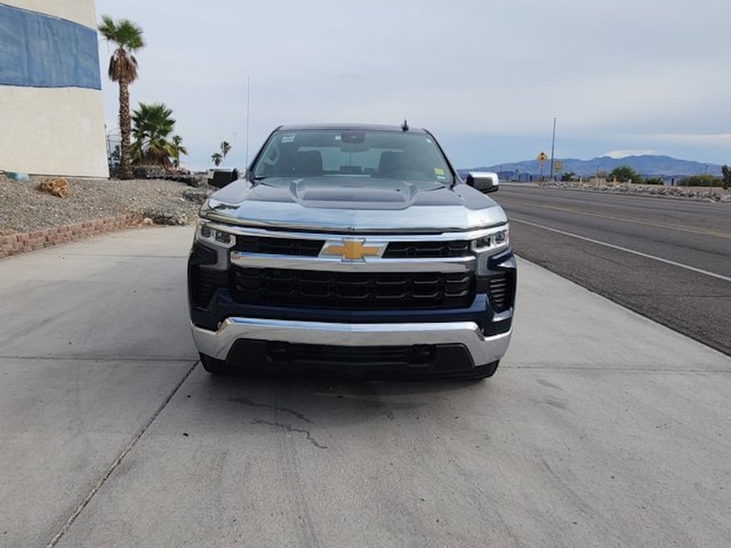 Used 2023 Chevrolet Silverado 1500 LT w/1LT Truck Crew Cab